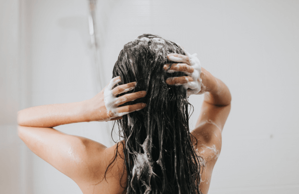 僕の髪の洗い方を見せるで。